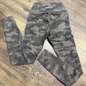 NOBULL Women’s Leggings in dark and light grey camo print